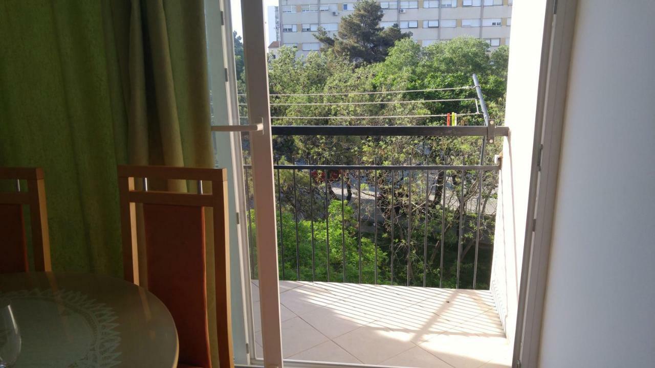 Two Bedroom Apartment Near Beach And Center Split Exterior photo
